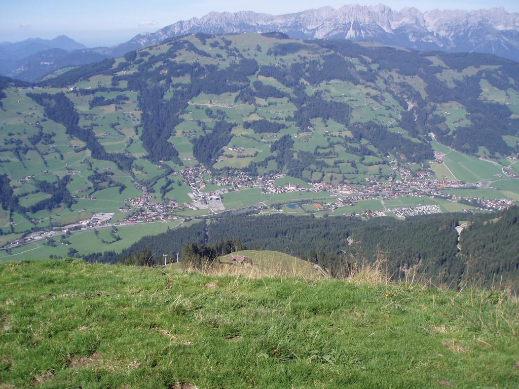 Haus Hirzinger Apartment Brixen im Thale Exterior photo